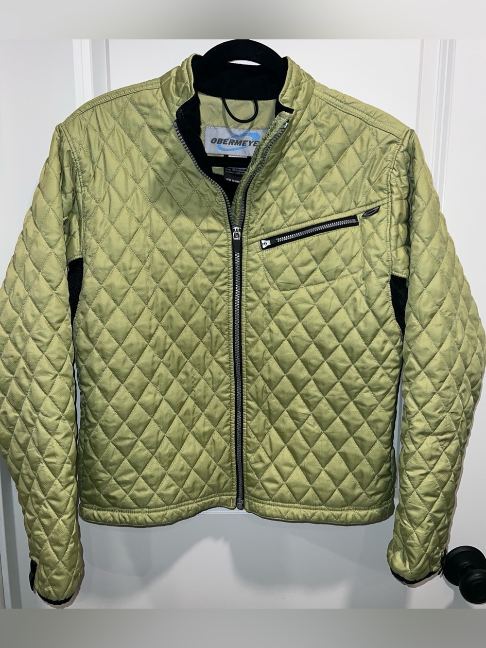 Obermeyer Women’s Quilted Lightweight Ski Jacket in Sage Size 10